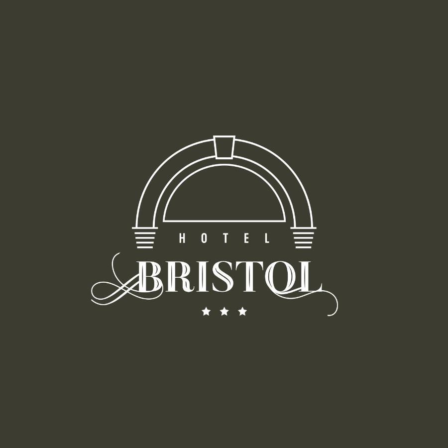 Hotel Bristol ตรีเอสเต ภายนอก รูปภาพ