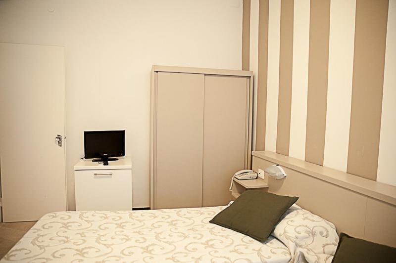 Hotel Bristol ตรีเอสเต ภายนอก รูปภาพ